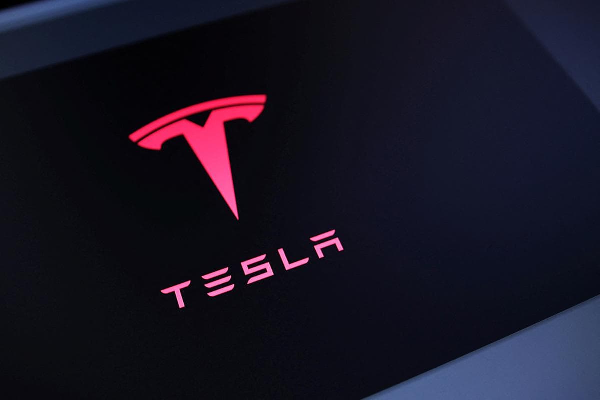 Tesla Plots Cheaper, Smaller Electric SUV