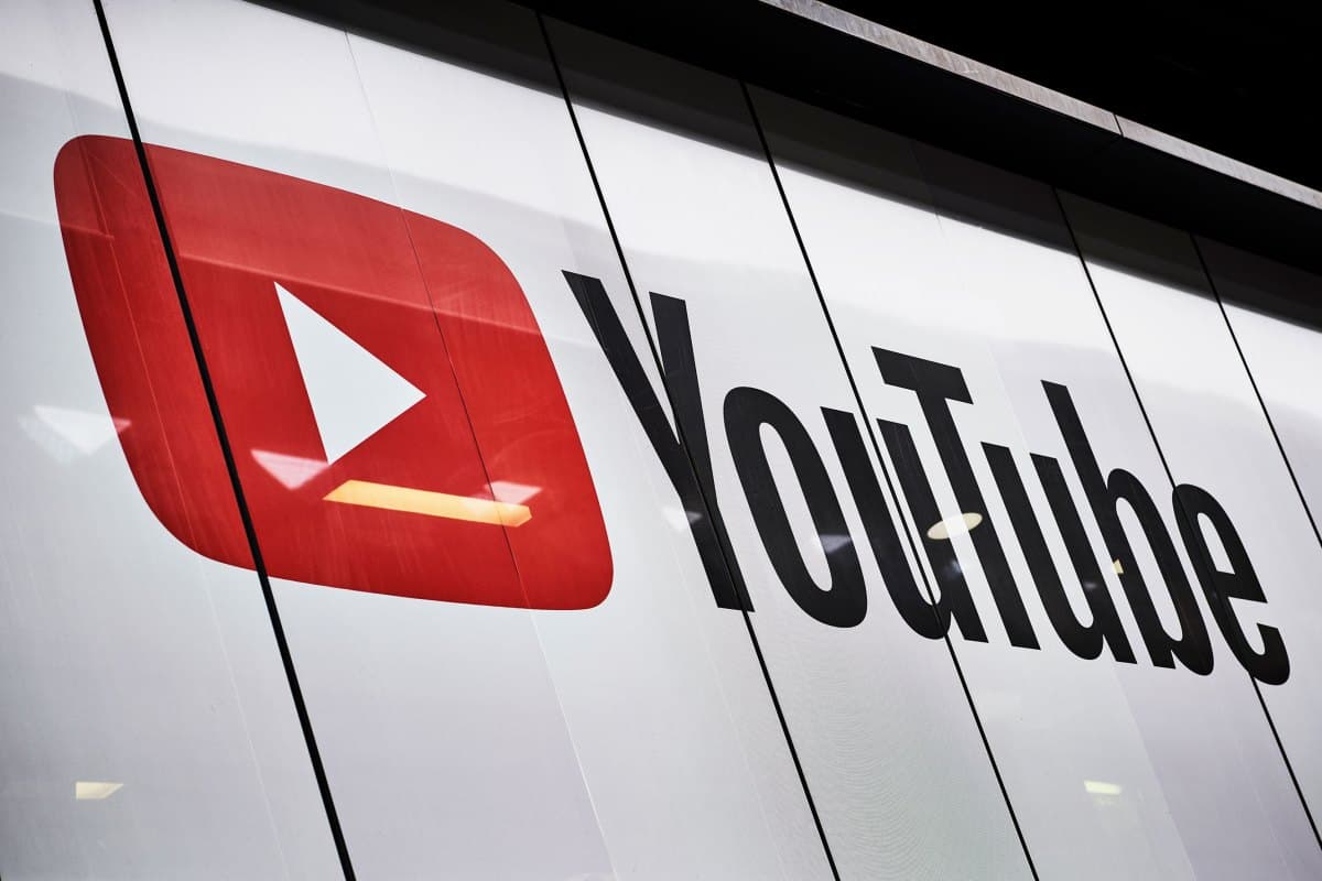 YouTube Flags AI Videos Automatically